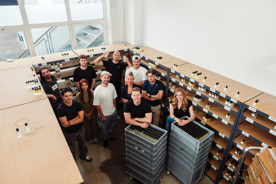 Das Team von Maison Afford in der Abfüllung in Köln